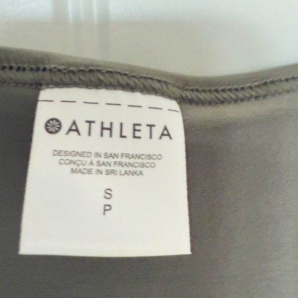 Athleta Small Sage Green With Ease Workout Wrap Top NWT - Picture 9 of 10